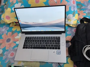 ল্যাপটপ Huawei Matebook D 15 8GB Intel Core i3 SSD 256GB