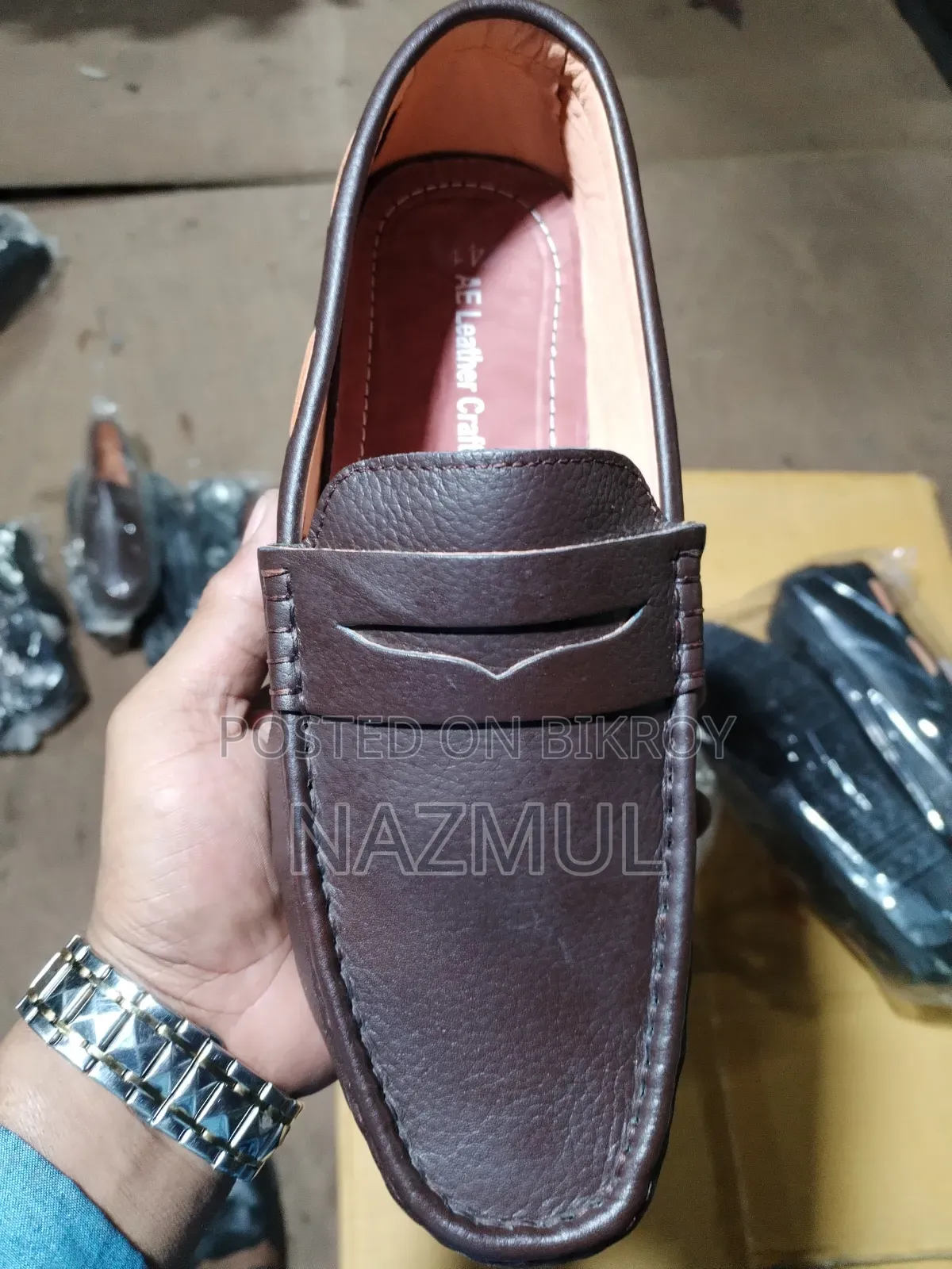 We manufacture in our own factory and sell directly to you, InshaAllah