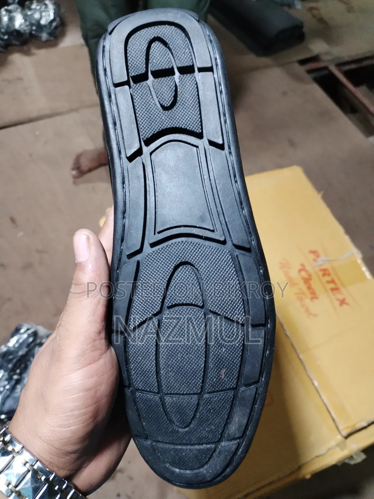 We manufacture in our own factory and sell directly to you, InshaAllah