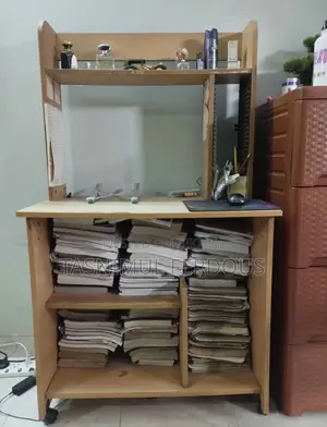 স্টাডি/ কম্পিউটার টেবিল