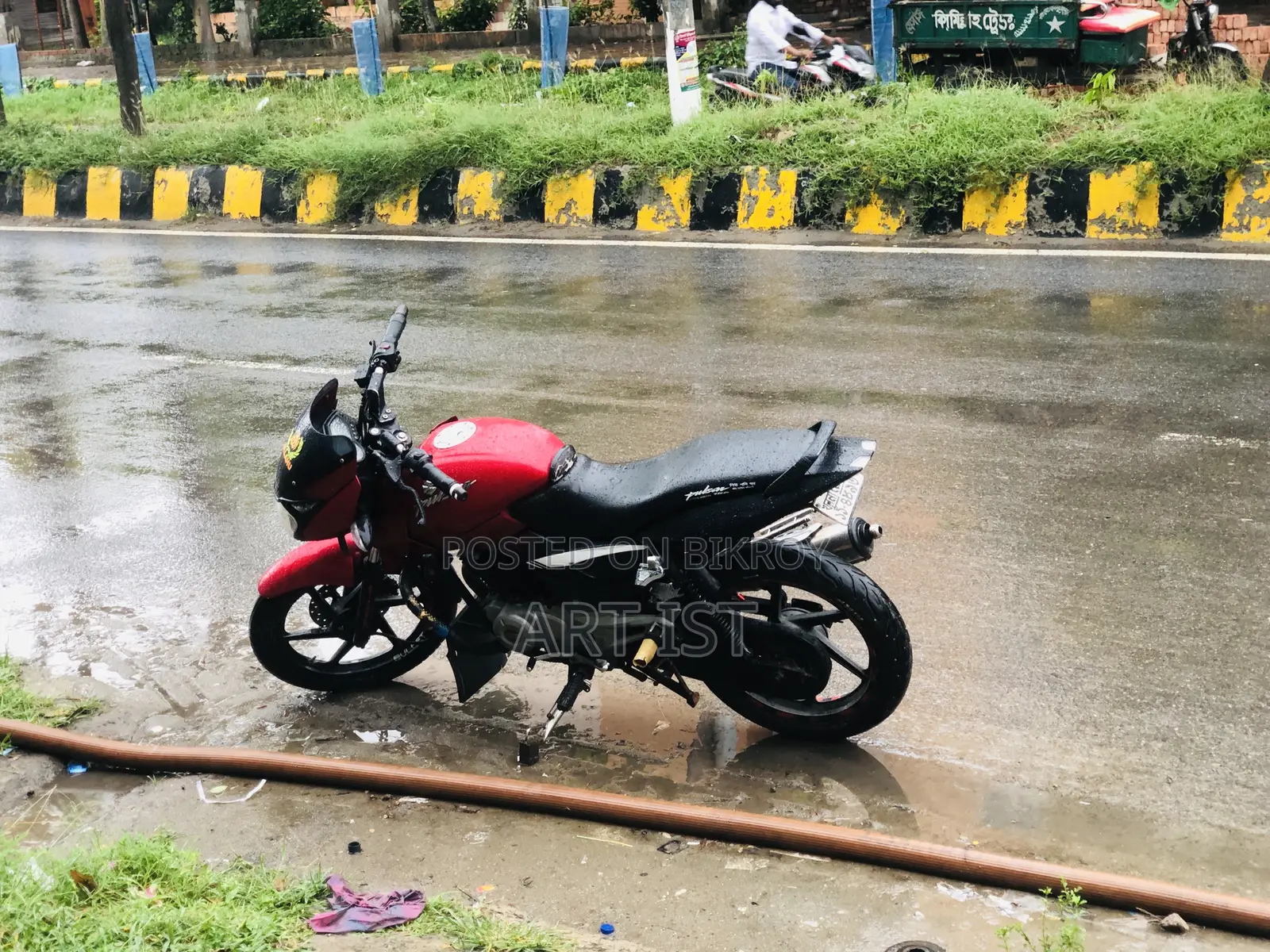 Bajaj Pulsar N150 2013 Red