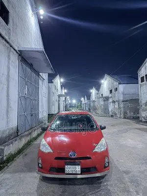 Toyota Aqua 2013 Red