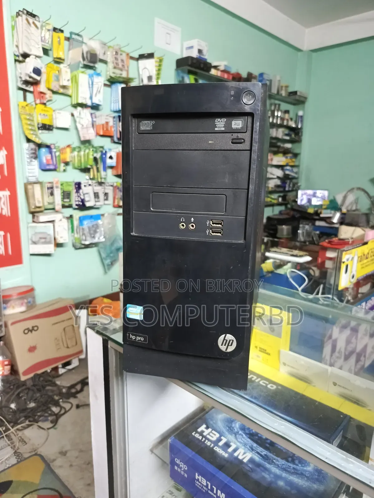 ডেস্কটপ কম্পিউটার HP ৪ জিবি ইন্টেল কোর i3 SSD ১২৮ জিবি