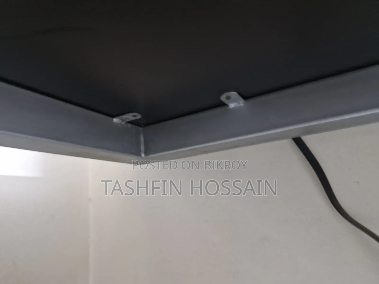 Desktop Table