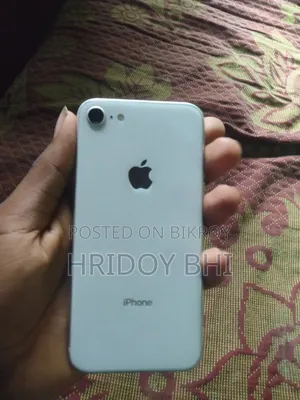 Apple iPhone 8 64 GB White