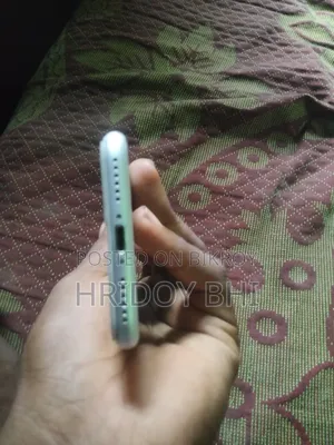 Apple iPhone 8 64 GB White