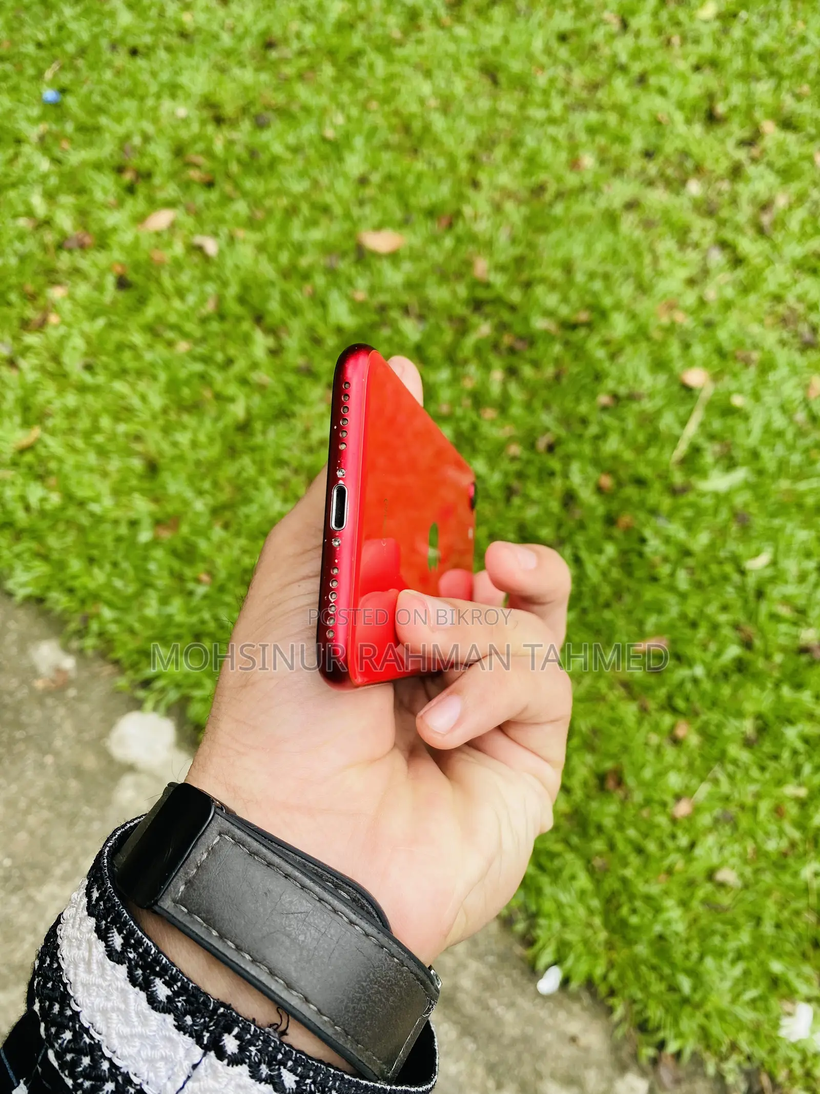 অ্যাপল আইফোন এসই (২০২০) ৬৪ জিবি রেড