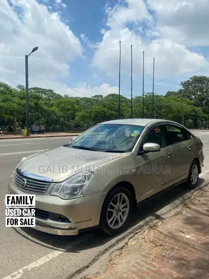 Nissan Bluebird 2006 Gold