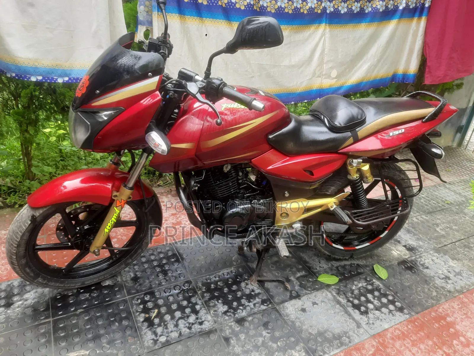 Bajaj Pulsar N150 2012 Red