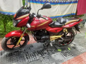 Bajaj Pulsar N150 2012 Red