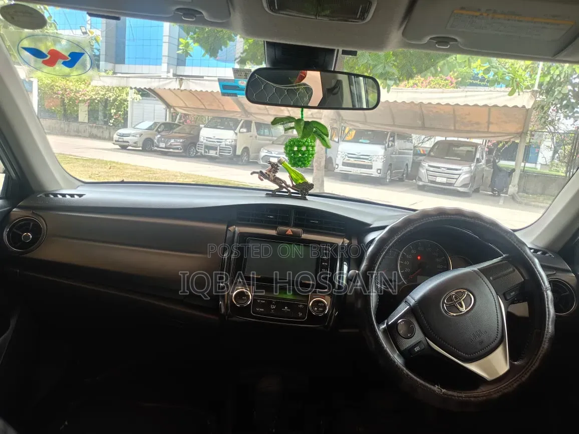 Toyota Axio 2016 Silver