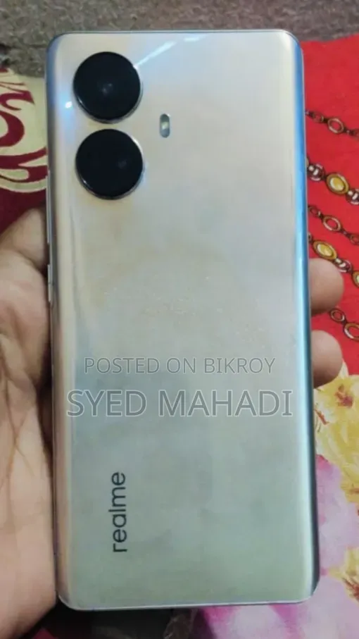 রিয়েলমি ১০ প্রো+ ১২৮ জিবি গোল্ড