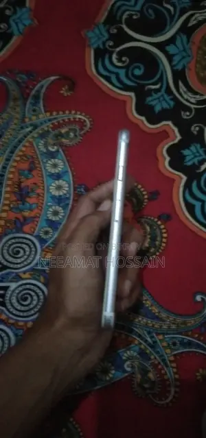 অ্যাপল আইফোন ৬এস ১২৮ জিবি রোজ গোল্ড