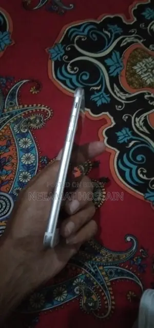 অ্যাপল আইফোন ৬এস ১২৮ জিবি রোজ গোল্ড