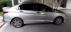 Honda Grace 2018 Silver