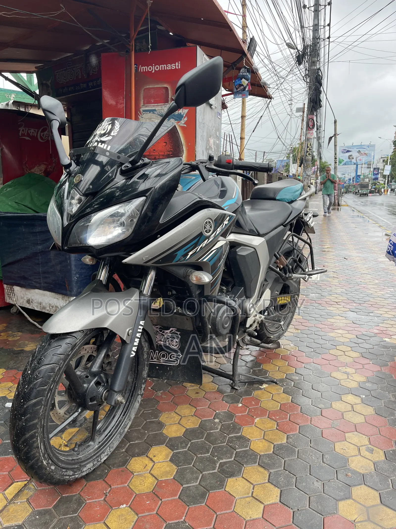 Yamaha 2018 Black