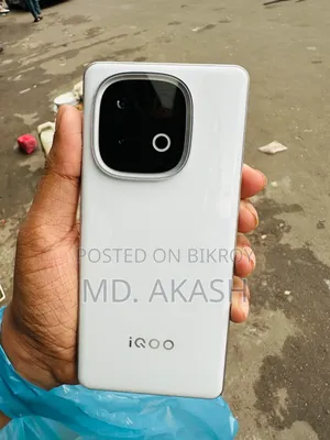iQOO Z10 256 GB White