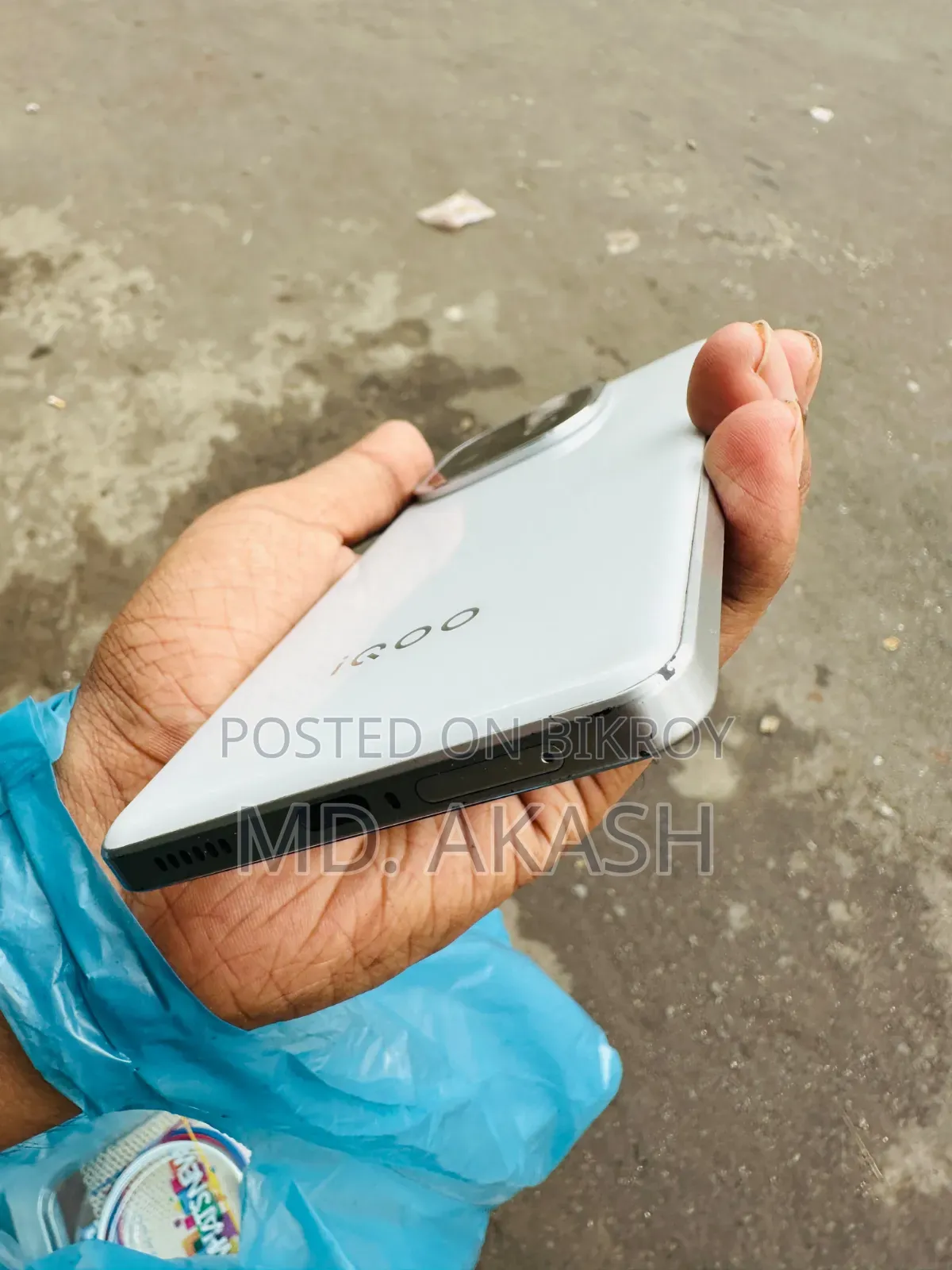 iQOO Z10 256 GB White