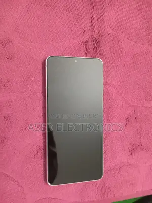 New Samsung Galaxy S21 5G 256 GB Silver
