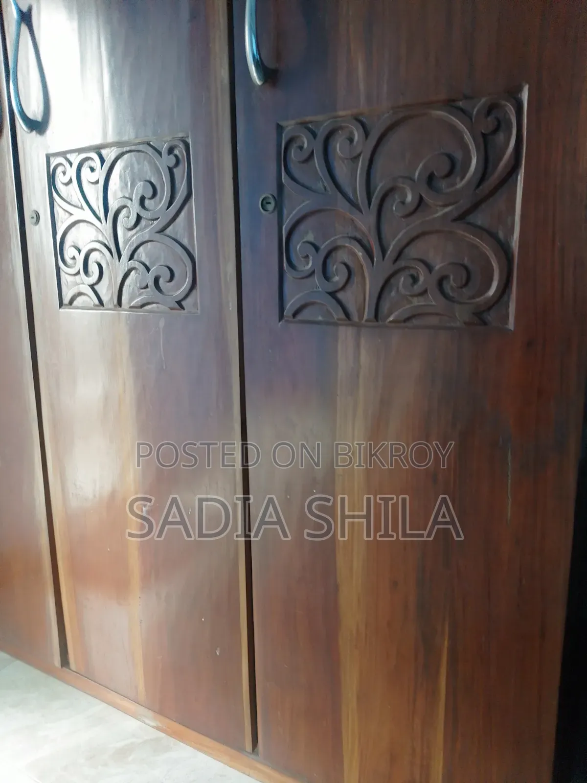 3 Part Solid Mahogany Wood Almirah Sell