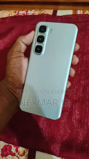 ইনফিনিক্স হট ৬০ প্রো+ ২৫৬ জিবি সিলভার