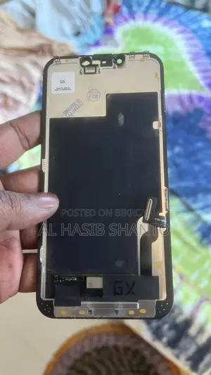 I Phone 13 Display