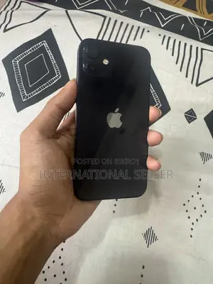 অ্যাপল আইফোন ১২ ৬৪ জিবি ব্ল্যাক