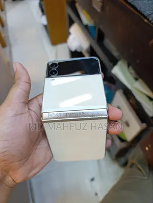 Samsung Galaxy Z Flip 3 128 GB Gold