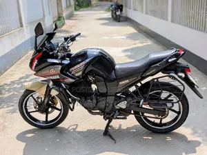 Yamaha 2013 Black