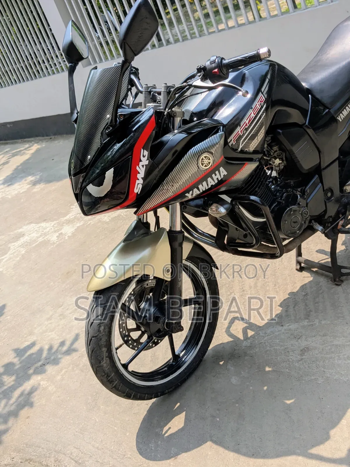 Yamaha 2013 Black
