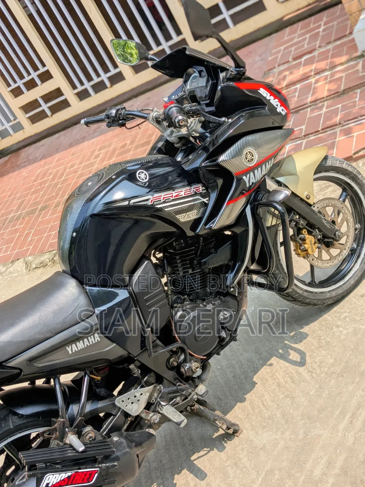 Yamaha 2013 Black