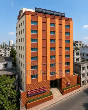 Commercial Property/Hospital/Diagnostic Centre/School for Sale