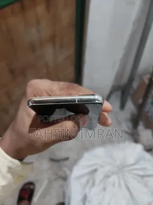 স্যামসাং গ্যালাক্সি এস২১ ৫জি ২৫৬ জিবি সাদা