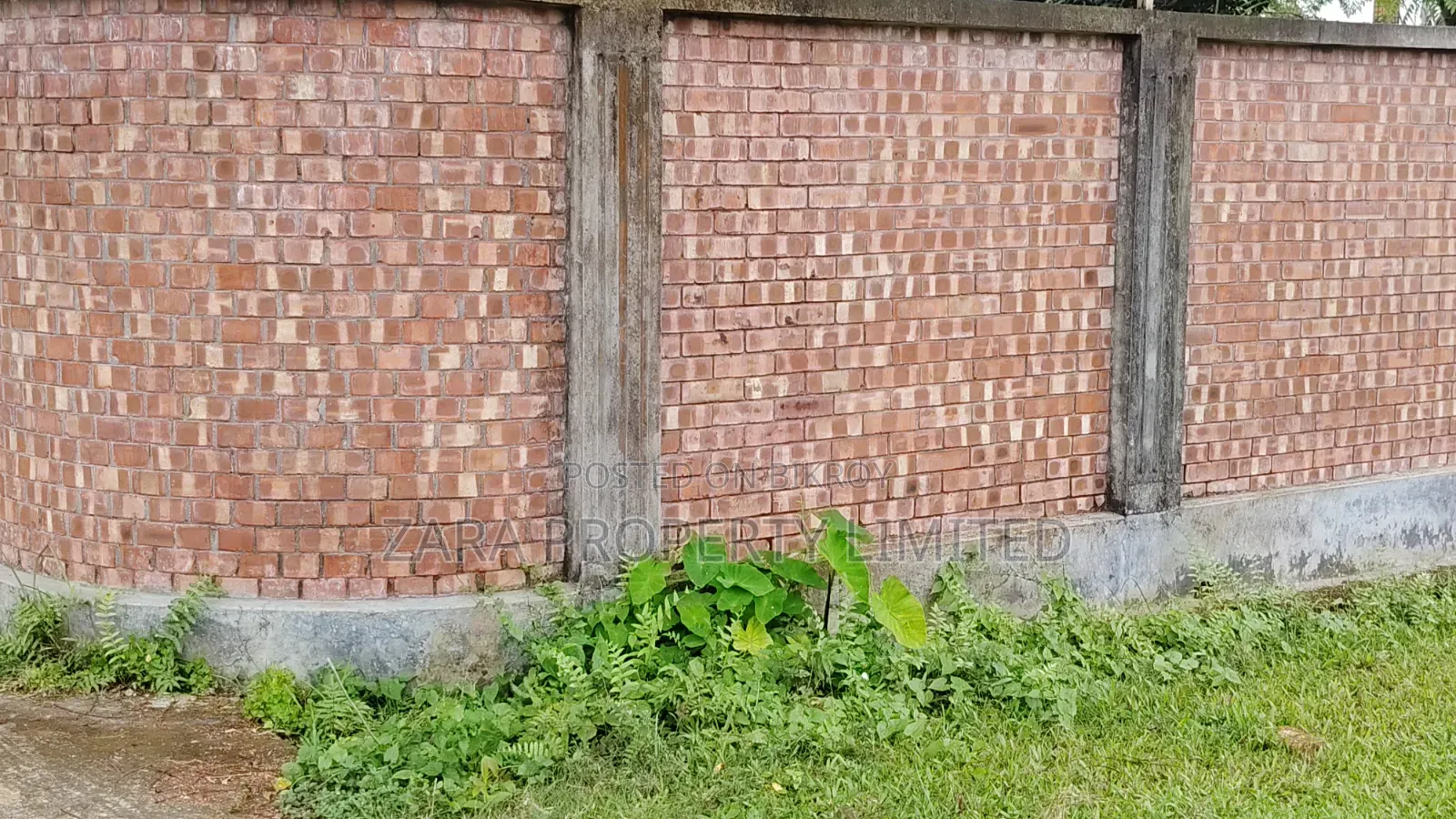 কম বাজেটে ২৮ নং সেক্টরে।দক্ষিণ মুখি ৩ কাটা।