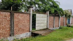 কম বাজেটে ২৮ নং সেক্টরে।দক্ষিণ মুখি ৩ কাটা।