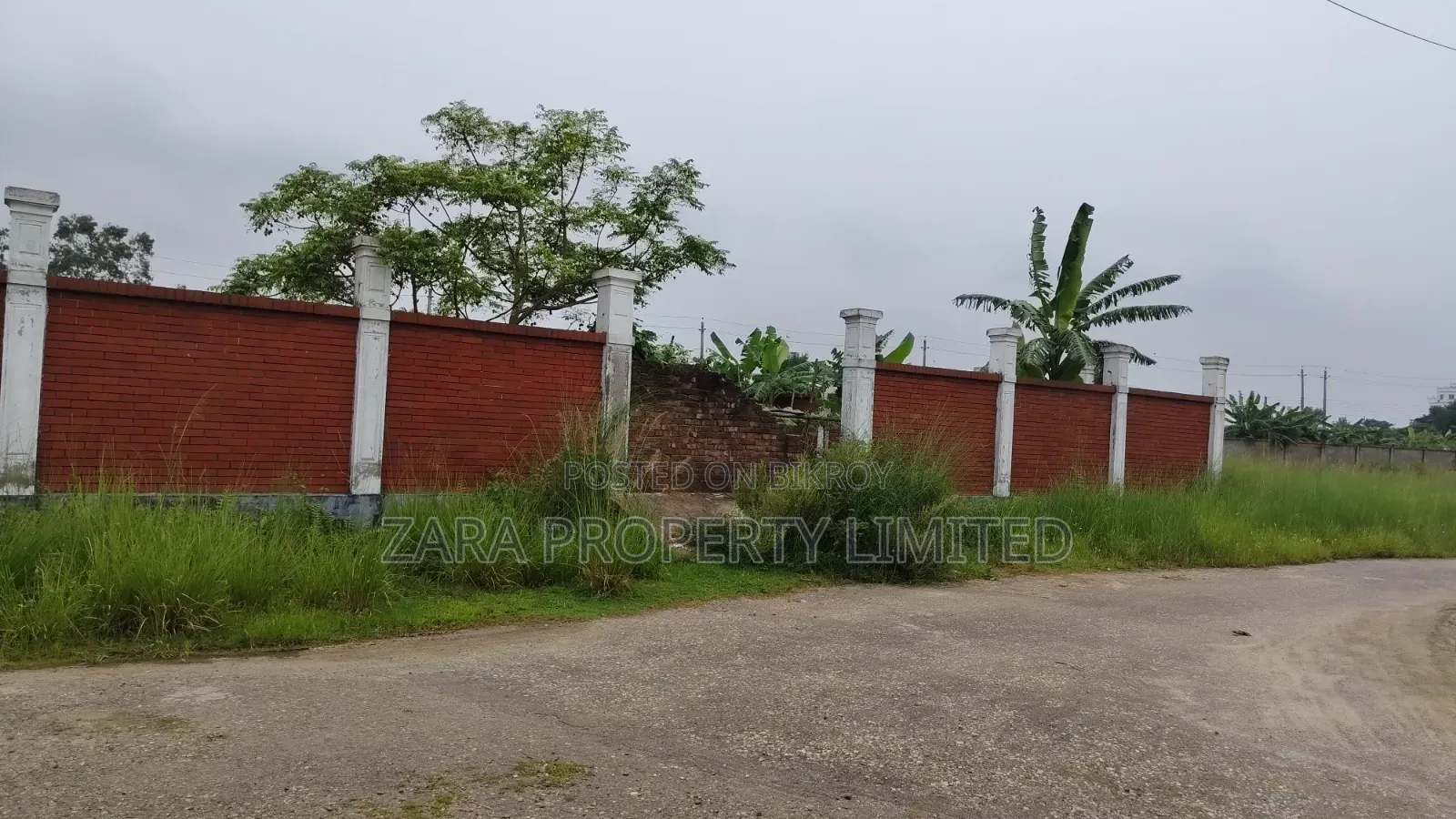 ৫৪ ফিট রোডে ৩ কাঠা ২৬ নং সেক্টরে