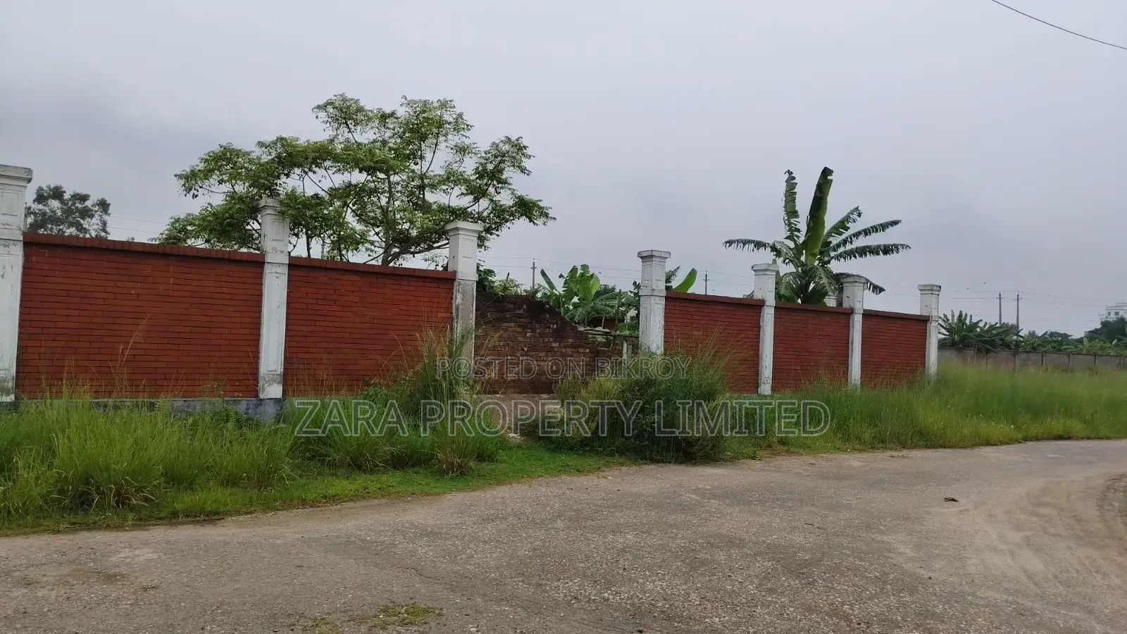 ৫৪ ফিট রোডে ৩ কাঠা ২৬ নং সেক্টরে