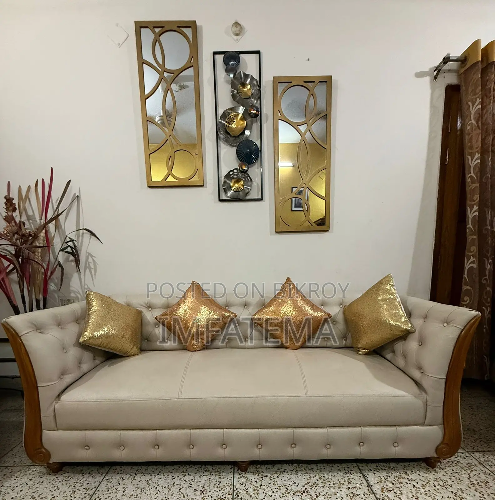 লাক্সারি ৭-সিটার চেস্টারফিল্ড স্টাইল সোফা সেট (৩+২+১+১) বিক্রয়ের জন্য / সোফা