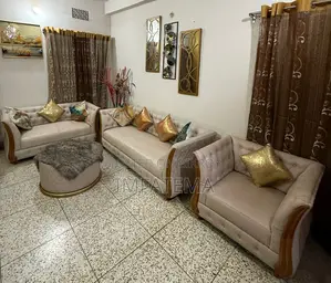 লাক্সারি ৭-সিটার চেস্টারফিল্ড স্টাইল সোফা সেট (৩+২+১+১) বিক্রয়ের জন্য / সোফা