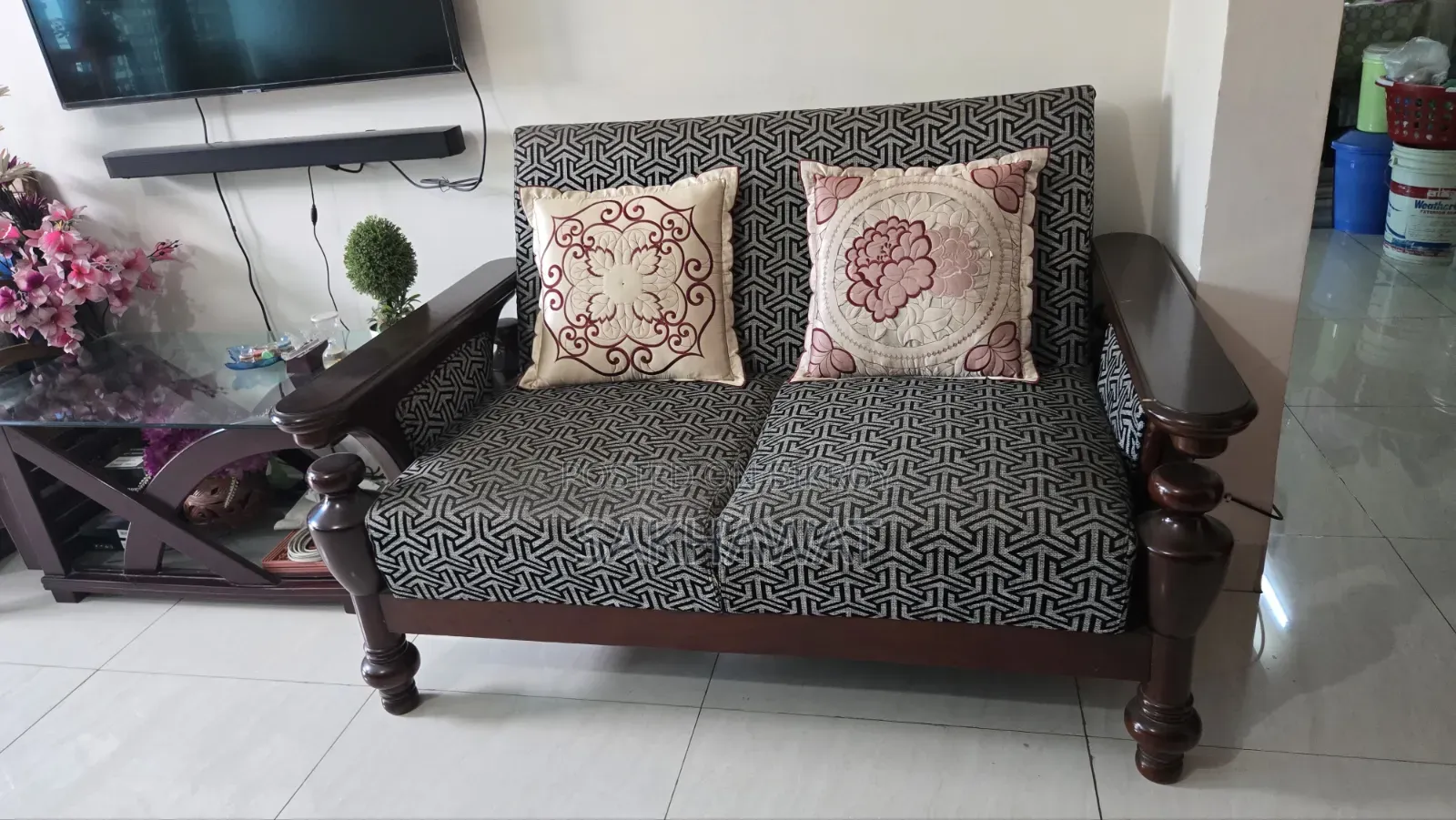 Sofa Set Tea Table