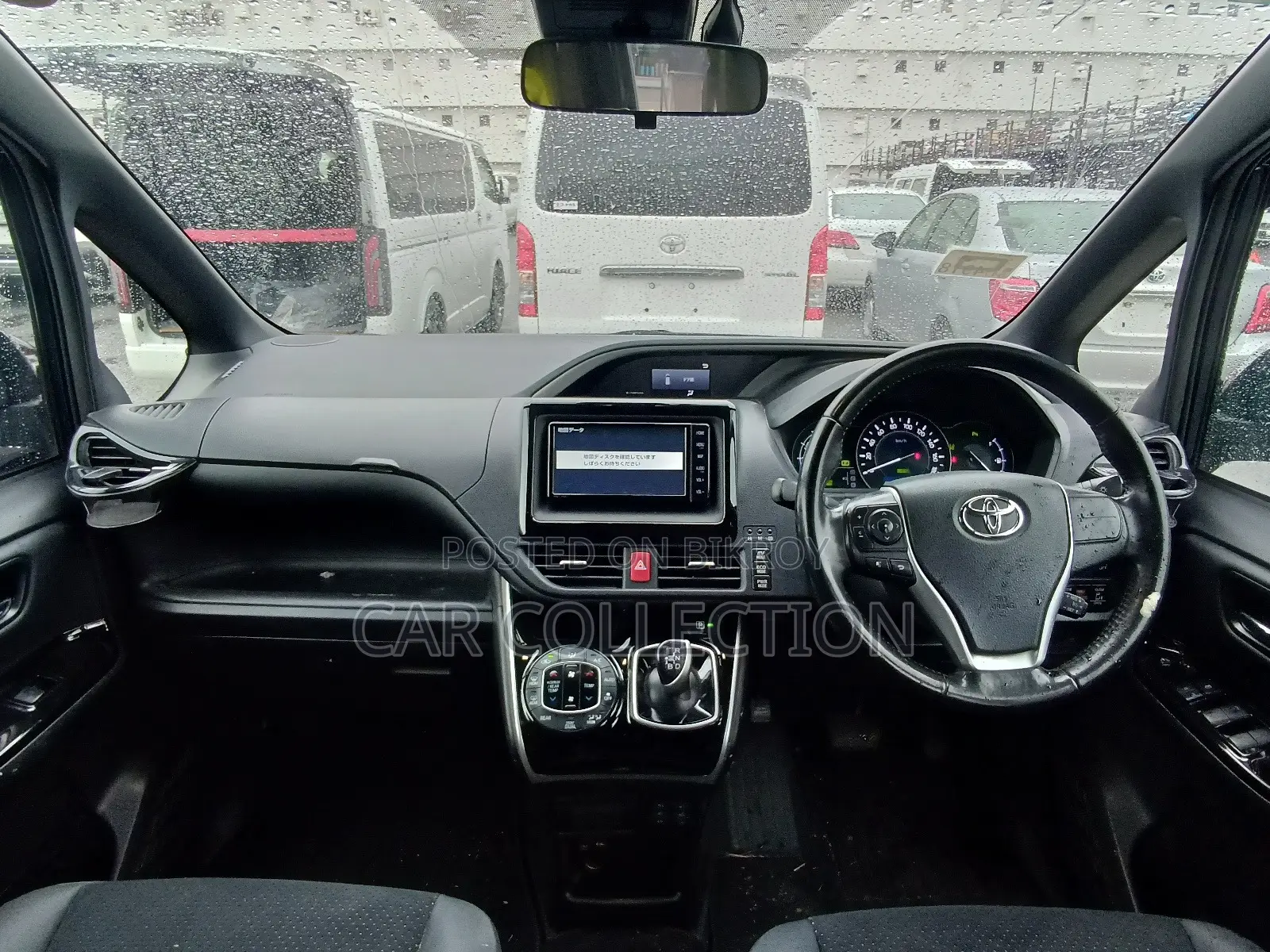 Toyota Voxy 2021 Blue