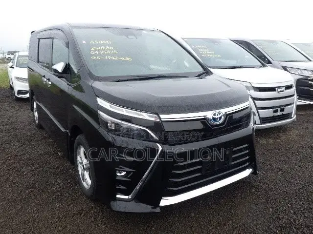 Toyota Voxy 2021 Black