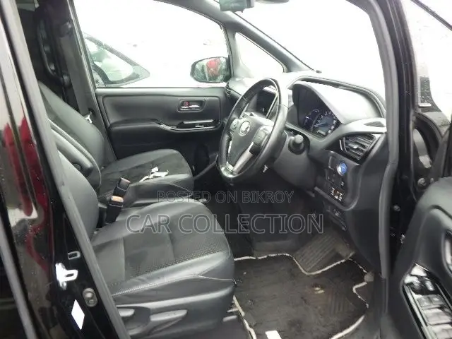 Toyota Voxy 2021 Black