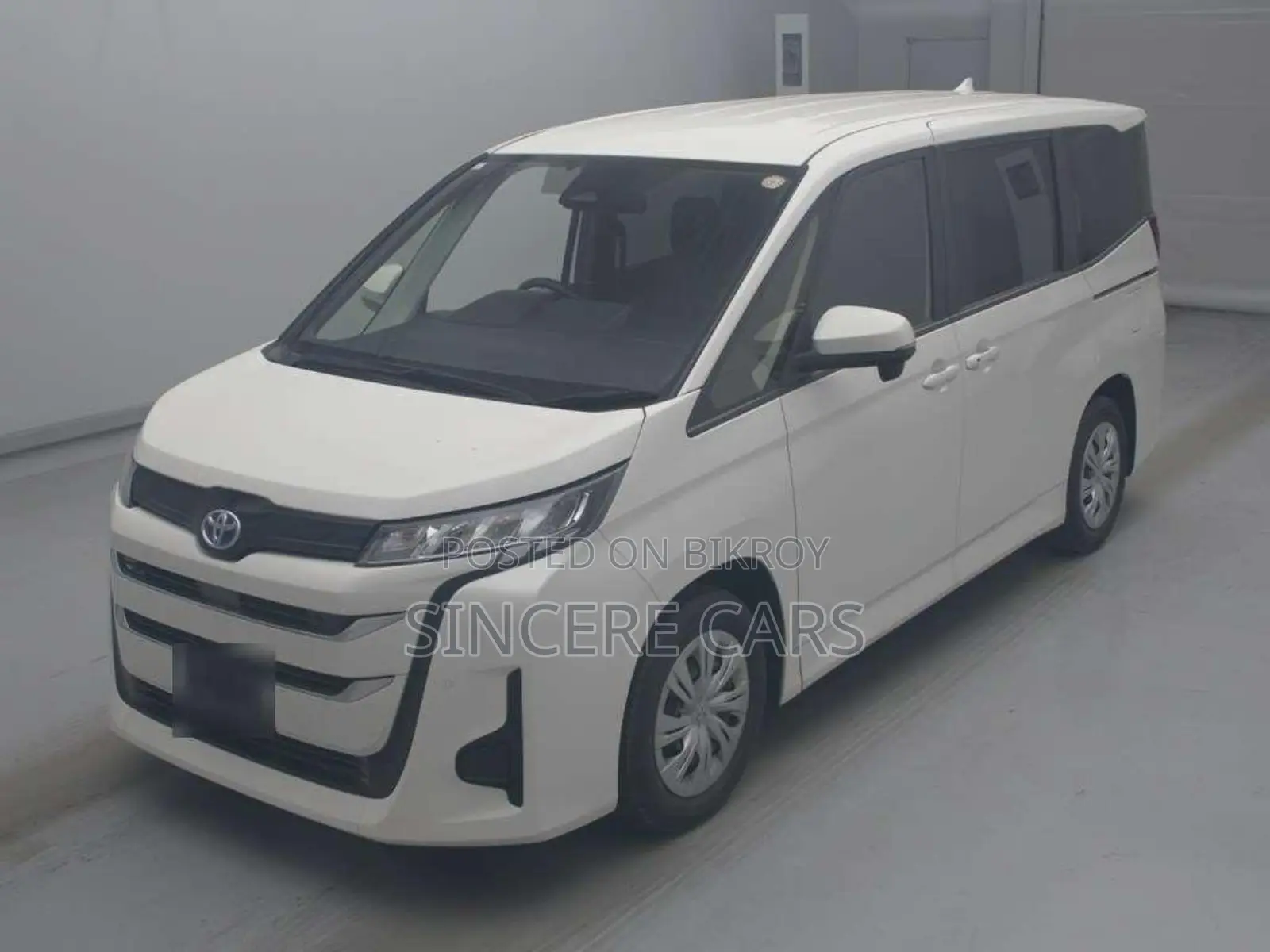 Toyota Noah 2022 Pearl