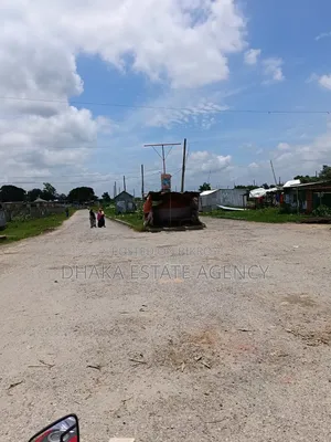 Sector-27, Diplomatic Zone South Face 3 Katha Plot Sale