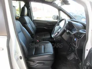 Toyota Esquire 2021 Pearl