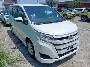 Toyota Noah 2021 Pearl