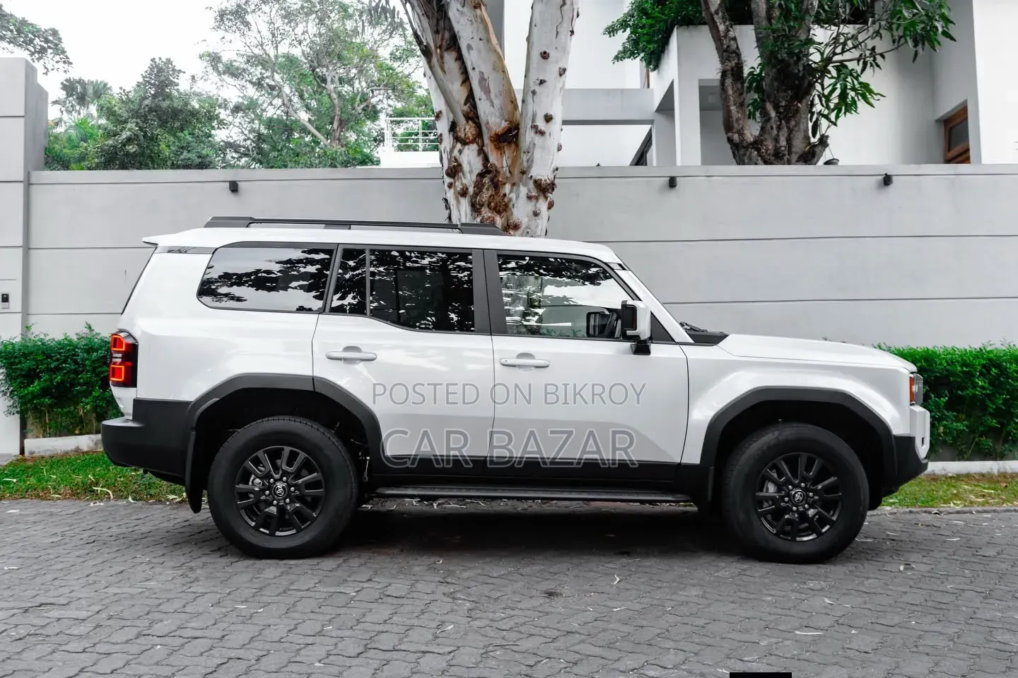 New Toyota Land Cruiser Prado 2.7 2025 White