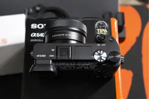 Sony A6400 Mirrorless Camera With Oss Ii Kit Lens. 2 Extra Battery.