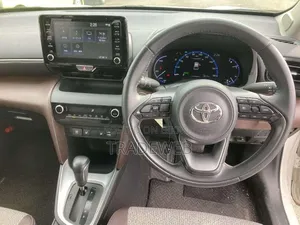Toyota Yaris Cross 2021 Pearl